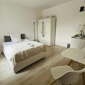  Apartment Miniapartment Mit Aussenliegendem Bad Deutschland